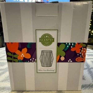 NEW Scentsy Wire You Blushing Wax Melt Warmer Full Size White & Rose Gold